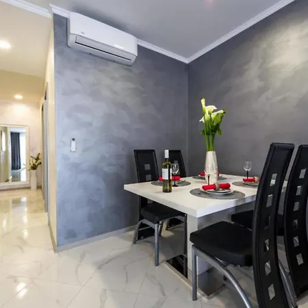 Lumina Sea Apartamento *